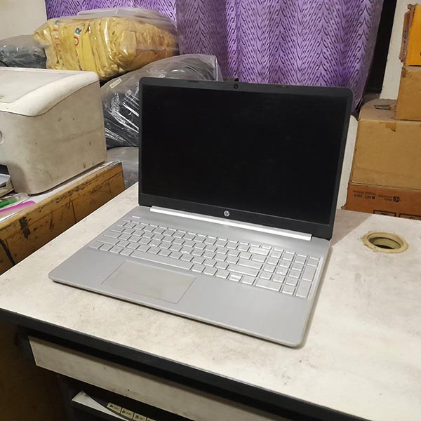 Used Hp Ryzen 5 4500 U Laptop