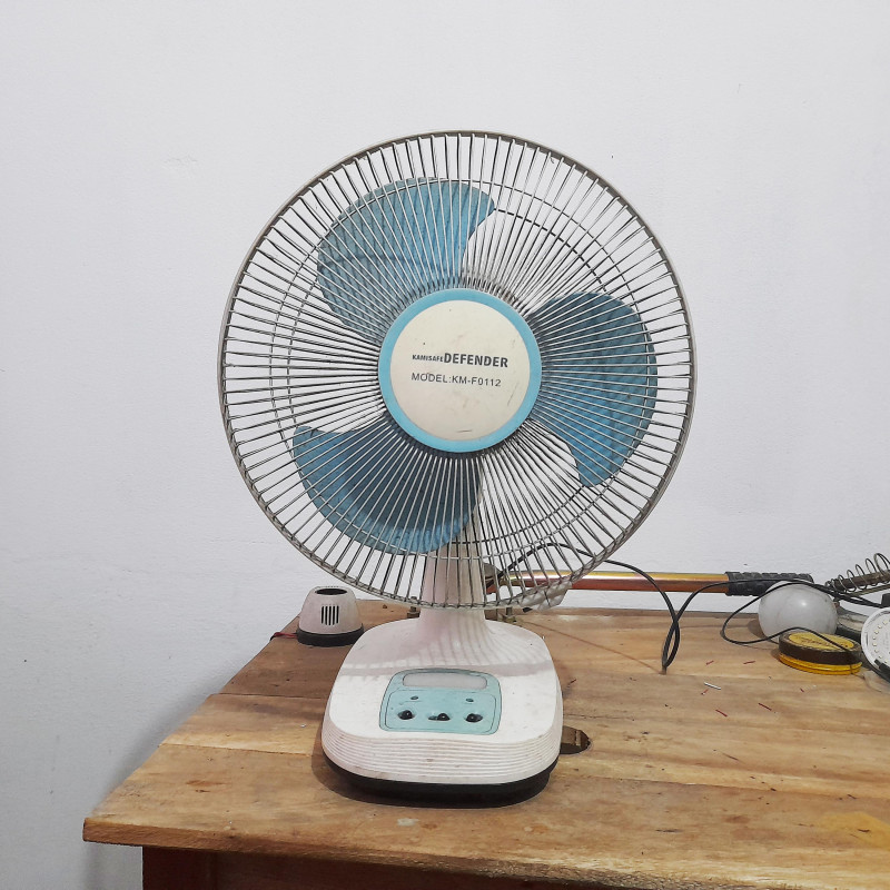 Used 12 Inch Table Fan